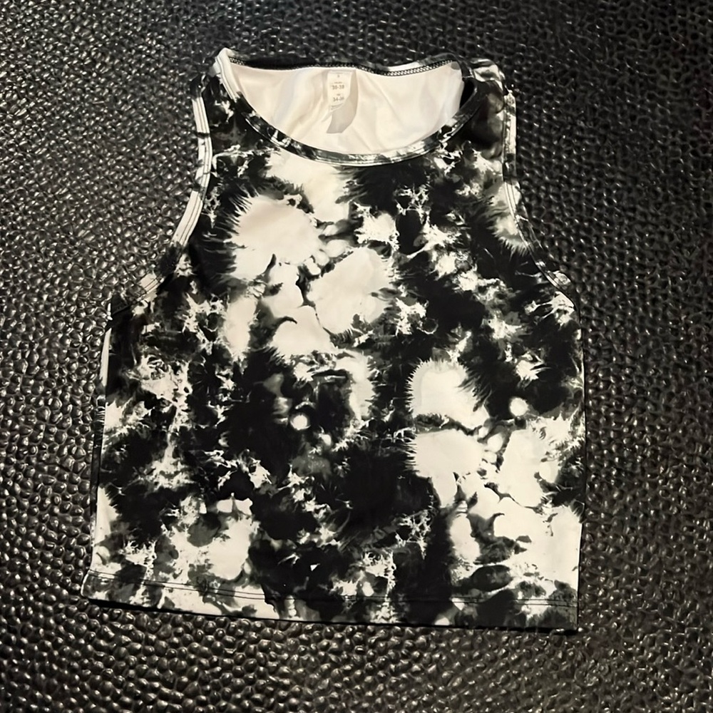 Cropped workout tank